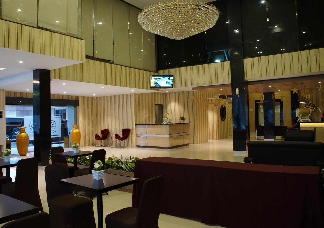 Lj Hotel Medan Bagian luar foto