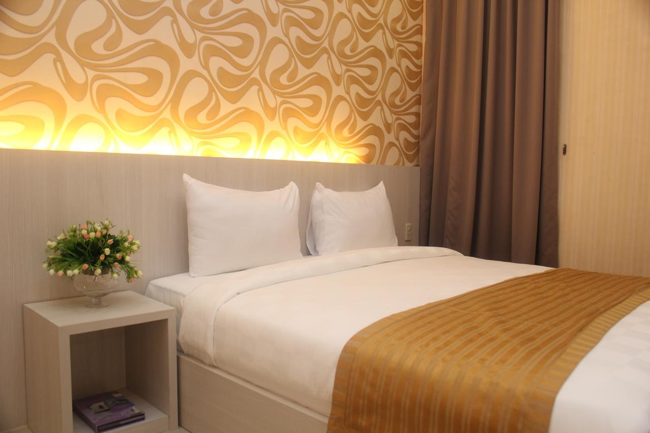 Lj Hotel Medan Bagian luar foto