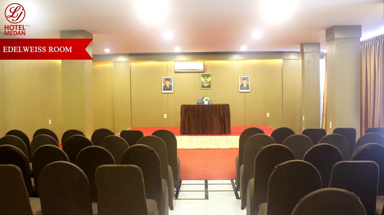 Lj Hotel Medan Bagian luar foto